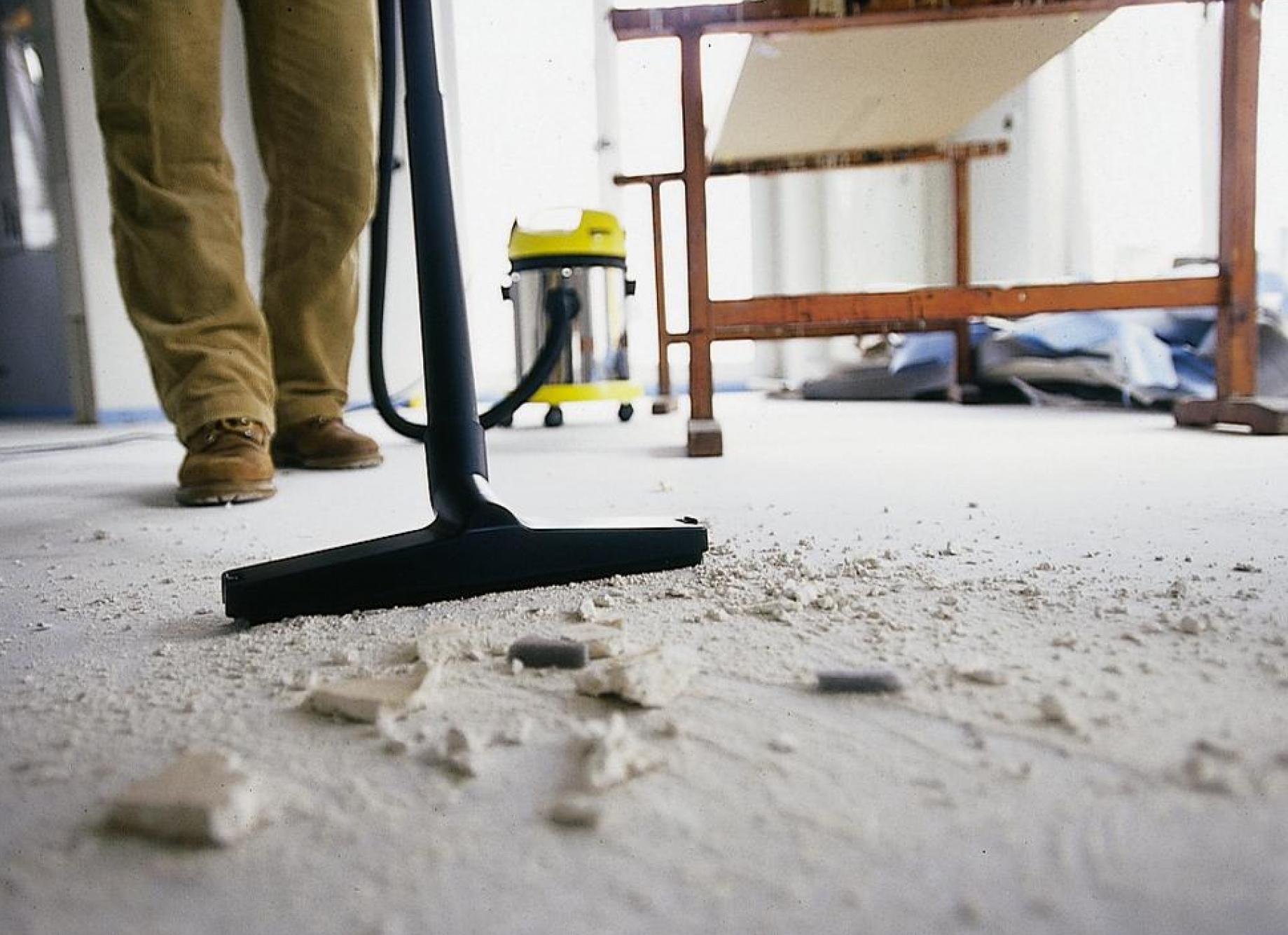 Как правильно убирать квартиру после ремонта