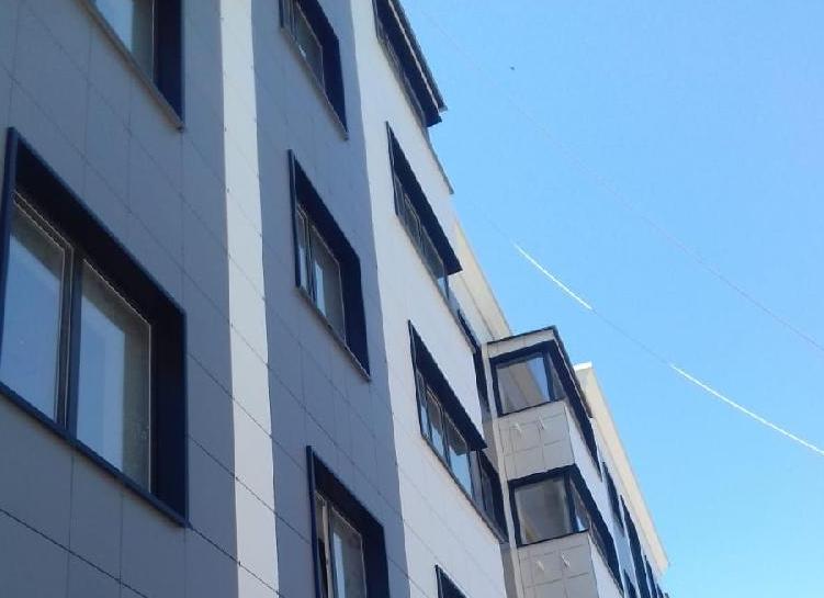 Почму темные цвета на фасаде загородного дома смотрятся актуально и сегодня